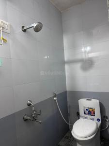 Bathroom Image of 550 Sq.ft 1 BHK Builder Floor for rent in Hoodi Bengaluru for Rs. 17000