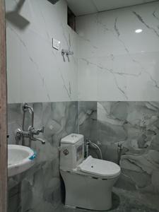 Common Bathroom Image of 890 Sq.ft 2 BHK Apartment / Flat for sale in Sector 49 Noida for Rs. 4000000
