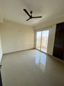 Hall Image of 2140 Sq.ft 4 BHK Apartment / Flat for sale in Amrapali Crystal Homes Phase 1, Sector 76 Noida for Rs. 29318000