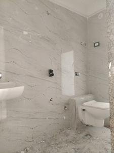 Common Bathroom One Image of 4000 Sq.ft 4 BHK Apartment / Flat for sale in Shah Heights, Kharghar Navi Mumbai for Rs. 70000000