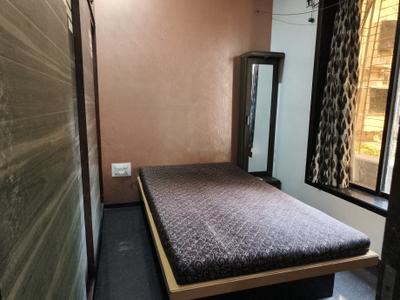 Bedroom Image of 650 Sq.ft 2 BHK Apartment / Flat for rent in Worli Mumbai for Rs. 70000