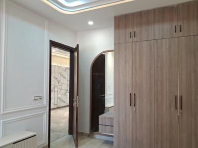 Bedroom Image of 1350 Sq.ft 3 BHK Builder Floor for sale in Paschim Vihar New Delhi for Rs. 27500000