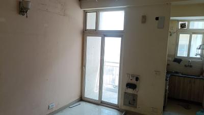 Living Room Image of 650 Sq.ft 1 BHK Apartment / Flat for sale in Rishabh Cloud 9 Towers, Vaishali Ghaziabad for Rs. 6000000