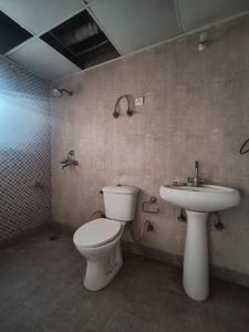 Bathroom Image of 1110 Sq.ft 3 BHK Apartment / Flat for rent in Aditya City Apartments Phase 2, Wave City Ghaziabad for Rs. 16000