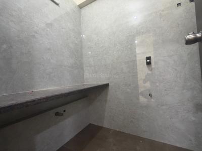 Bathroom Image of 720 Sq.ft 2 BHK Apartment / Flat for sale in Borivali West Mumbai for Rs. 19500000