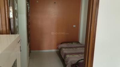 Bedroom Image of 800 Sq.ft 2 BHK Apartment / Flat for rent in Alambagh Lucknow for Rs. 12000