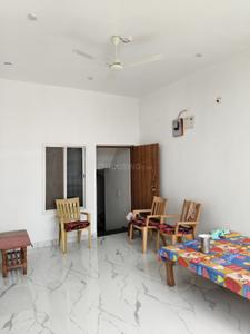 Living Room Image of 1000 Sq.ft 2 BHK Builder Floor for rent in Saman Rewa for Rs. 10000