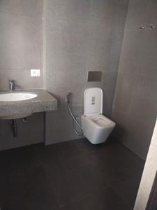 Bathroom Image of 3270 Sq.ft 4 BHK Apartment / Flat for sale in Shivalik Avenue, Bodakdev Ahmedabad for Rs. 36000000