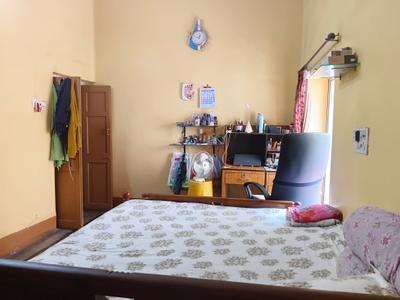 Bedroom Image of 930 Sq.ft 3 BHK Independent House for sale in Tollygunge Kolkata for Rs. 7000000