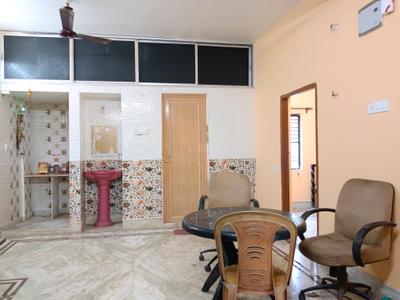 Living Room Image of 900 Sq.ft 3 BHK Independent House for rent in Panchpota Kolkata for Rs. 12000