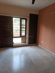 Bedroom Image of 1250 Sq.ft 2 BHK Builder Floor for rent in Sector 70 Noida for Rs. 26000