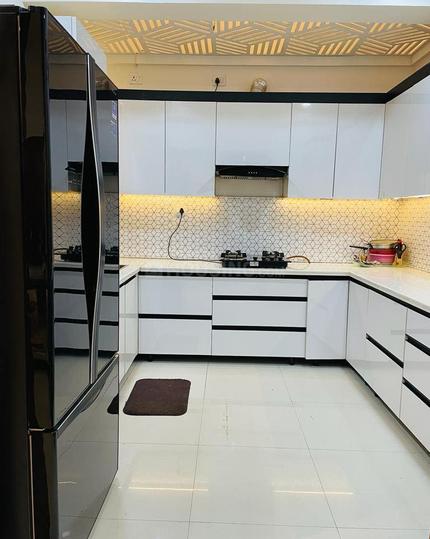 AKJ Green Floors Main Image 1
