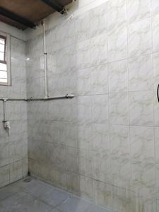 Common Bathroom One Image of 550 Sq.ft 1 BHK Apartment / Flat for sale in  Dhayreshawar Apartment, Anand Nagar, Sinhagad Road Pune for Rs. 4500000