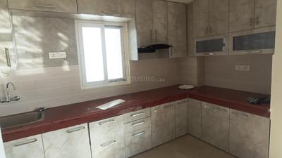 Kitchen Image of 1800 Sq.ft 3 BHK Apartment / Flat for rent in Central Jail Road Varanasi for Rs. 40000