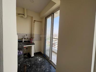 Kitchen Image of 1025 Sq.ft 2 BHK Apartment / Flat for rent in Mahagun Mosaic, Vaishali Ghaziabad for Rs. 27000