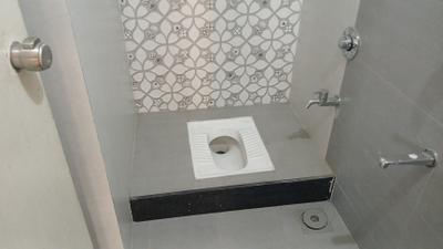 Image of 1287 Sq.ft 2 BHK Apartment / Flat for rent in Vitoria Heights, Sima Nagar, Surat for Rs. 18500