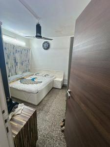 Bathroom Image of 905 Sq.ft 2 BHK Apartment / Flat for rent in Santacruz East Mumbai for Rs. 75000