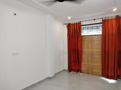 Bedroom Image of 2000 Sq.ft 4 BHK Builder Floor for rent in DDA Karuna Kunj, Sector 3 Dwarka New Delhi for Rs. 55000