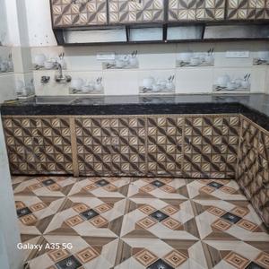 Bathroom Image of 1300 Sq.ft 3 BHK Builder Floor for rent in Krishna Nagar Lucknow for Rs. 18000