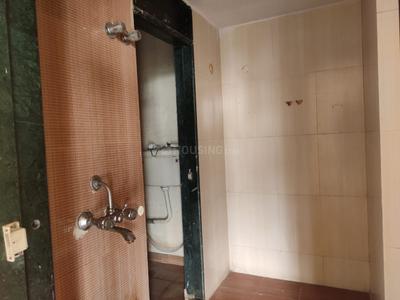 Bathroom Image of 915 Sq.ft 2 BHK Apartment / Flat for rent in Prathamesh Kamla Arcade, Ghansoli Navi Mumbai for Rs. 30000