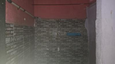 Bathroom Image of 650 Sq.ft 1 BHK Builder Floor for rent in Old Town Anantapur for Rs. 6000