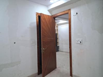 Bedroom Image of 1700 Sq.ft 3.5 BHK Apartment / Flat for sale in DM Infra, Sector 104 Noida for Rs. 6500000
