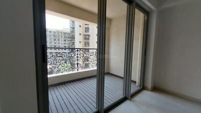Balcony Image of 1750 Sq.ft 3.5 BHK Apartment / Flat for sale in Lodha Bellagio, Powai Mumbai for Rs. 68000000