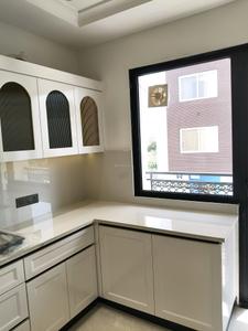 Kitchen Image of 2100 Sq.ft 3 BHK Apartment / Flat for sale in Central Park Aqua Front Towers, Sector 33 Sohna for Rs. 25000000