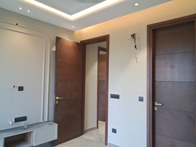 Bedroom Image of 1650 Sq.ft 3 BHK Builder Floor for sale in Paschim Vihar New Delhi for Rs. 36000000