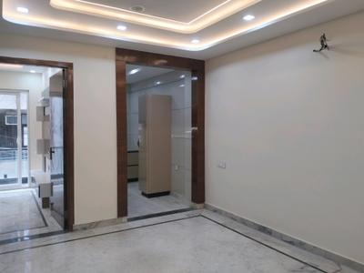 Living Room Image of 1200 Sq.ft 3 BHK Builder Floor for sale in Shalimar Bagh New Delhi for Rs. 32500000