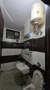 Bathroom Image of 380 Sq.ft 1 BHK Builder Floor for rent in Pitampura New Delhi for Rs. 20000