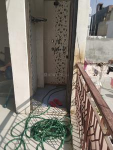 Balcony Image of 550 Sq.ft 2 BHK Builder Floor for rent in Mansa Ram Park New Delhi for Rs. 8000
