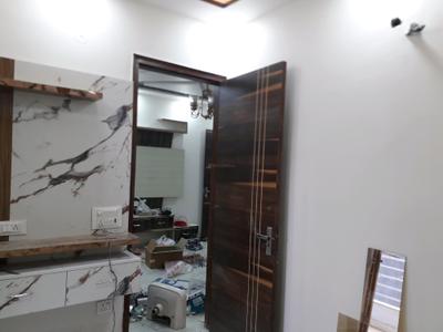 Bedroom Image of 550 Sq.ft 2 BHK Apartment / Flat for sale in Creative Luxurious Floors, Dwarka Mor New Delhi for Rs. 3200000
