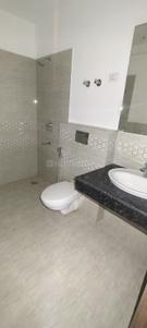 Bathroom Image of 2350 Sq.ft 3 BHK Apartment / Flat for sale in ATS Picturesque Reprieves Phase 1, Sector 152 Noida for Rs. 31000000