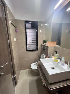 Bathroom Image of 711 Sq.ft 2 BHK Apartment / Flat for sale in Sunteck MCGB Staff Gilbird CHSL, Andheri West Mumbai for Rs. 20900000