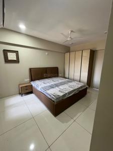 Bedroom Image of 3375 Sq.ft 4 BHK Apartment / Flat for rent in Shilp Paradise, Bodakdev Ahmedabad for Rs. 130000