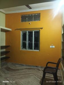 Bedroom Image of 1200 Sq.ft 2 BHK Independent House for rent in Karuneshwar Nagar Gulbarga for Rs. 10000