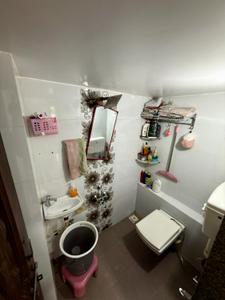 Bathroom Image of 3400 Sq.ft 8 BHK Independent House for sale in Zadeshwar Bharuch for Rs. 21500000