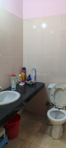 Bathroom Image of 1550 Sq.ft 3 BHK Apartment / Flat for rent in Salora Vihar, Sector 62 Noida for Rs. 45000