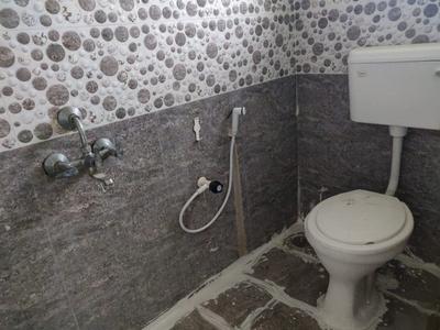 Bathroom Image of 900 Sq.ft 2 BHK Independent House for rent in  Panchamukhi Enclave, Whitefield Bengaluru for Rs. 16000