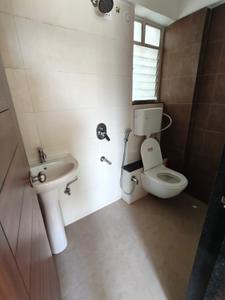 Bathroom Image of 787 Sq.ft 2 BHK Apartment / Flat for rent in Kishor Vatika, Warje Pune for Rs. 23000