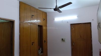 Bedroom Image of 1400 Sq.ft 3 BHK Apartment / Flat for rent in CGHS Harsukh Apartments, Sector 7 Dwarka New Delhi for Rs. 45000