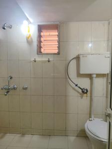 Common Bathroom Image of 847 Sq.ft 2 BHK Apartment / Flat for sale in Bindra Complex, Andheri East Mumbai for Rs. 19000000