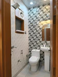 Common Bathroom Image of 1250 Sq.ft 3 BHK Builder Floor for sale in Indirapuram Ghaziabad for Rs. 10200000