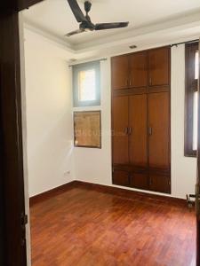 Bedroom Image of 2200 Sq.ft 3 BHK Builder Floor for rent in South Extension II New Delhi for Rs. 85000