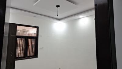 Bedroom Image of 1000 Sq.ft 3 BHK Builder Floor for rent in Burari New Delhi for Rs. 20000