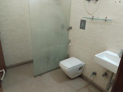 Image of 1800 Sq.ft 3 BHK Builder Floor for rent in Mansarover Garden, New Delhi for Rs. 48000