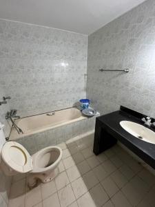 Bathroom Image of 2088 Sq.ft 3 BHK Villa for sale in Panjim Goa for Rs. 28000000