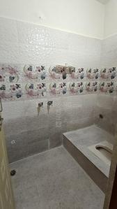 Bathroom Image of 1600 Sq.ft 3 BHK Builder Floor for rent in Miyapur Hyderabad for Rs. 24000