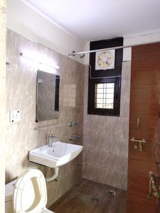 Common Bathroom Image of 2400 Sq.ft 4 BHK Apartment / Flat for rent in Sector 23 Dwarka New Delhi for Rs. 58000